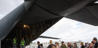 Foto:Francia comienza a evacuar turistas tras varios días de disturbios / Cortesía