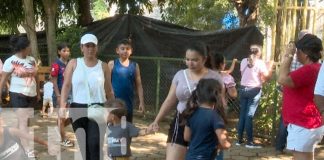 Foto: Familias de diferentes partes del país visitaron este fin de semana el Zoológico Nacional/TN8