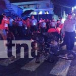 Foto: Colisión entre motociclistas frente a la estación policial de Matagalpa deja dos heridos/TN8