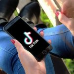 La miró pálida: Casi se ahoga por hacer un reto viral en TikTok Joven casi se ahoga por hacer un reto en TikTok