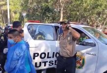 En Perú 139 alumnas convulsionan y se desmayan durante evento religioso vAlumnas de colegio católico de Perú convulsionaron