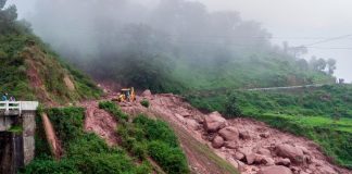 Deslizamiento de tierra deja al menos 21 muertos en India