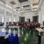 Sandino: Rebelión, Lealtad y Dignidad Augusto C. Sandino, héroe cumbre de nuestra historia