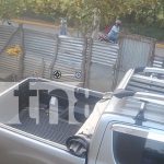 A lo descarado, así le arrebataron a una joven su celular en Managua Fuertes robos en Managua