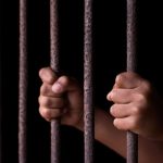 Cadena perpetua para líder que filmó mutilaciones y castraciones en Londres Filmó mutilaciones genitales en Londres