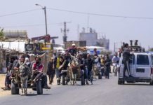 ¡Basta!: Palestinos huyen de Rafah ante la amenaza de una ofensiva israelí Palestinos huyen de Rafah ante la amenaza de una ofensiva