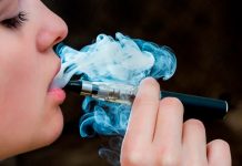«Casi se la lleva la pelona» tras consumir cigarros electrónicos Foto: Cigarros electrónicos una potente arma letal /cortesía