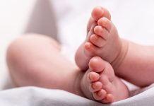 En California madre le fracturó 16 huesos a su bebé porque «lloraba mucho» Madre de California es acusada de fracturar 16 huesos a su hijo