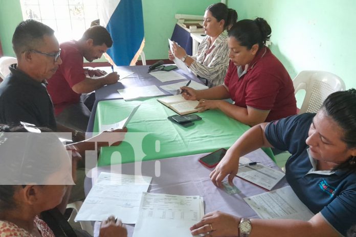 3 Foto: Granada: Familias reciben apoyo para mejorar la crianza de gallinas de patio/TN8