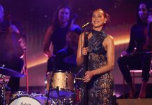 Dua Lipa alza su voz contra Israel «Quemar niños vivos nunca puede justificarse» Dua Lipa critica el "genocidio" israelí en Gaza