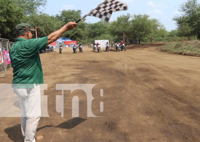 Foto: Adrenalina sobre ruedas: Campeonato Nacional de Motocross en León / TN8