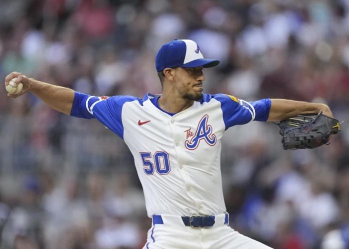 Charlie Morton alcanzó las 2,000 entradas
