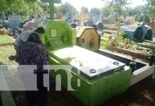 Foto: Visita a cementerios de Managua este 30 de mayo / TN8