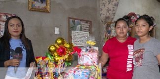 Foto: Premios para mamá con Crónica TN8