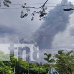Foto: Emanación de gases y cenizas en el Volcán Concepción, Ometepe / TN8
