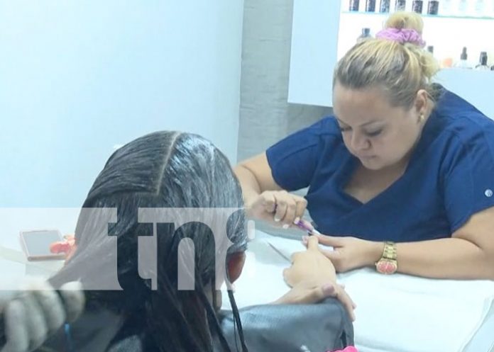 salon-1 Foto: Promociones con Valeria Salón y Spa