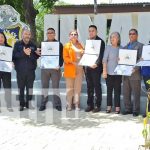 UNAN-Managua apertura bonito espacio para tomarse fotos con tu título Foto: Nuevo espacio de la UNAN-Managua para presumir tu título / TN8