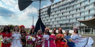 Foto: En el 60° aniversario del G77 y China presentan tradición vestimentaria / Cortesía