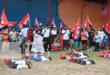 Autoridades celebran entrega de equipos deportivos a niños en el Triángulo Minero Autoridades celebran entrega de equipos deportivos a niños en el Triángulo Minero
