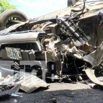 Foto: Conductora presuntamente se durmió al volante y volcó en Carretera Norte/TN8