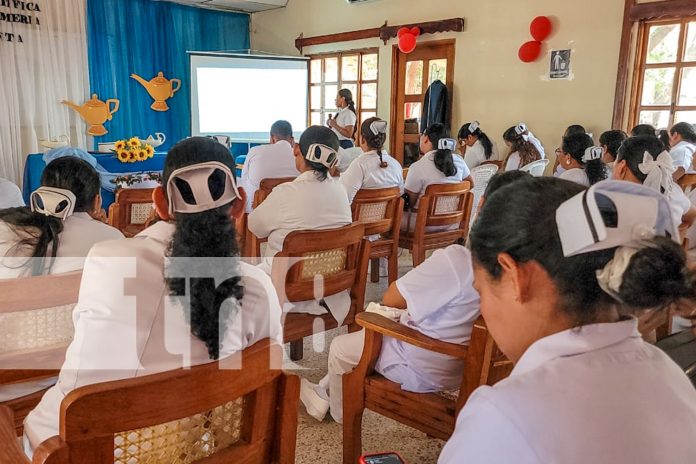 Foto: Enfermeros y enfermeras de Nueva Segovia celebran jornada de investigación científica/TN8