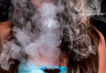 «Casi se lo lleva la pelona» Perdió un pulmón por fumar cigarros electrónicos Foto: "Ahora no lo tocaré los cigarros electrónicos" /cortesía