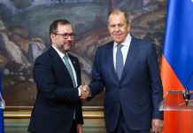 Venezuela y Rusia unen fuerzas contra sanciones internacionales Venezuela y Rusia firman acuerdo