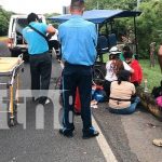 Trágico vuelco de mototaxi en kilómetro 40 de Carretera Granada-Masaya Foto: Trágico vuelco de mototaxi en kilómetro 40 de Carretera Granada-Masaya/TN8
