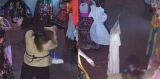 Captan a vendedora golpeando con un bate a señora de 65 años
