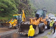 Intensas lluvias en Ecuador han dejado 6 muertos, 19 heridos y 30 desaparecidos 30 desaparecidos por deslizamiento de tierra en Ecuador
