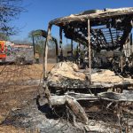 Bus se enciende en llamas dejando 8 personas calcinadas en Zimbabue Foto: Ocho peregrinos mueren calcinados en Zimbabue / Cortesía