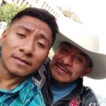 Albañil se enamora de su compañero y se casan