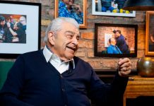 Foto: Don Francisco cuenta muy nostálgico en que gastó su primer cheque / Cortesía