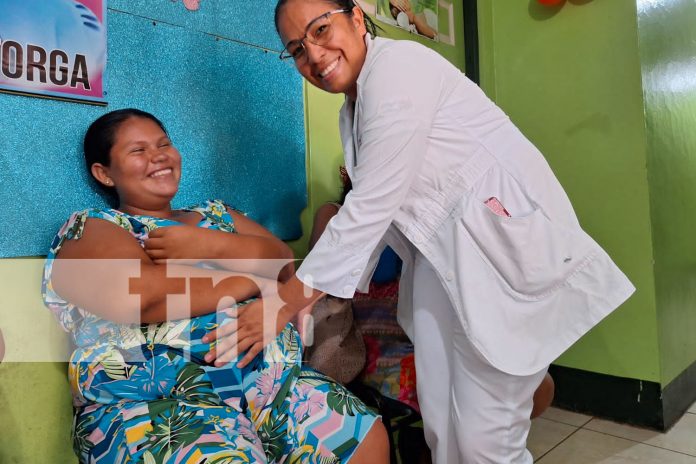 1 Puesto de Salud de Tisma recibe aparato de ultrasonidos