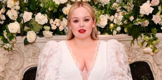 Foto: La estrella de "Bridgerton" responde a los comentarios sobre su cuerpo/Cortesía