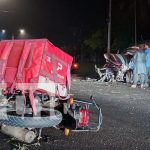 Vivos de milagro tras un fuerte accidente en el km 9 de la Carretera Nueva a León Foto: Vivos de milagro tras un fuerte accidente en el km 9 de la carretera nueva a León/TN8