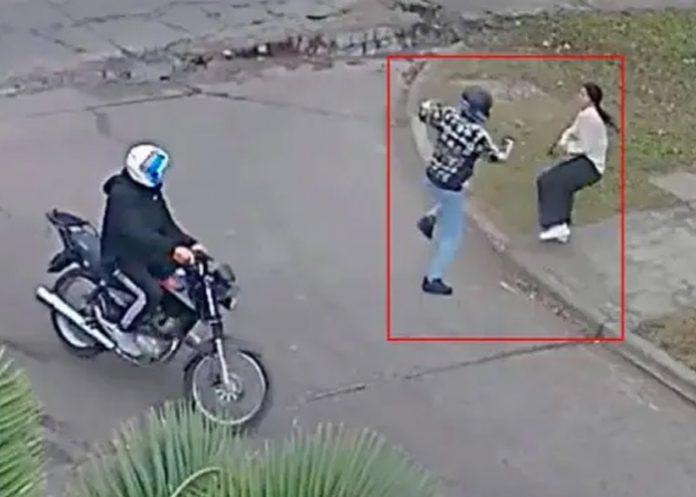 Foto: Policía dispara a ladrones que querían asaltarla en Argentina /Cortesía Foto: Policía dispara a ladrones que querían asaltarla en Argentina /Cortesía