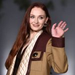 Sophie Turner es captada usando un anillo de compromiso
