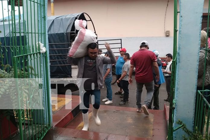 2 Foto: Llegan 439 paquetes alimenticios a familias necesitadas en Nandaime/TN8