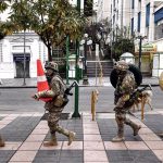 Foto: Fuerzas militares ingresan al palacio presidencial de Bolivia /Cortesía