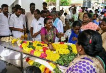 Asciende a 63 el número de muertos por consumo de alcohol adulterado en India Foto: Sube a 63 el balance de muertos en India /Cortesía