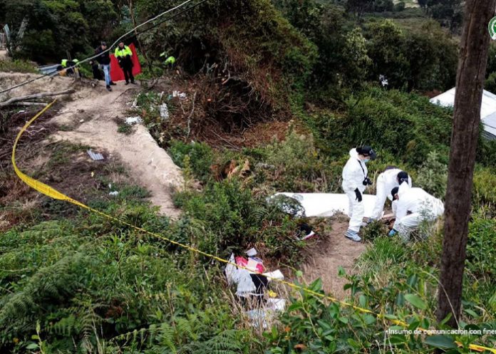 Foto: Encuentran cadáveres en una trocha de Colombia /Cortesía Foto: Encuentran cadáveres en una trocha de Colombia /Cortesía