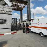 21 pacientes con cáncer son evacuados de la asediada Gaza hacia Egipto Foto: 21 pacientes con cáncer son evacuados de la asediada Gaza hacia Egipto /Cortesía