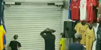 Foto: Vendedor encierra a ladrones dentro de tienda /Cortesía