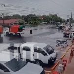 5 personas lesionadas tras brutal choque entre camión y un furgón en Los Brasiles Foto: Terror en Los Brasiles /TN8