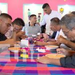 ¡Celebran a los papacitos de TN8! Padres de las diferentes áreas disfrutan en Taquería Don Pipo Foto: Papás disfrutando de sabrosos tacos en Taquería Don Pipo /TN8