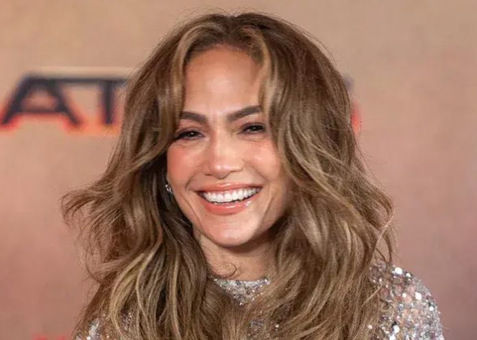 Foto: Jennifer Lopez facturando /cortesía