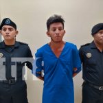 Foto: Arma homicida recuperada con pruebas de sangre de la víctima/ TN8