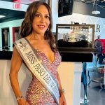 Con 71 años esta mujer hace historia al competir por la corona de Miss Texas USA Foto: Con 71 años esta mujer hace historia al competir por la corona de Miss Texas USA / Cortesía