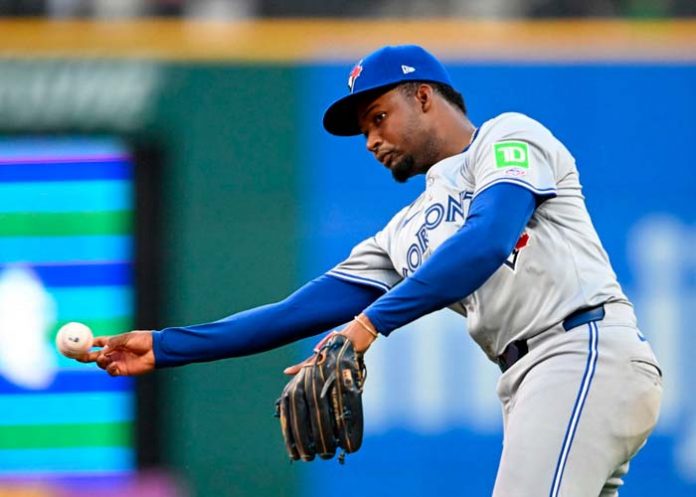 Suspension orelvis, martinez, toronto, blue, jays